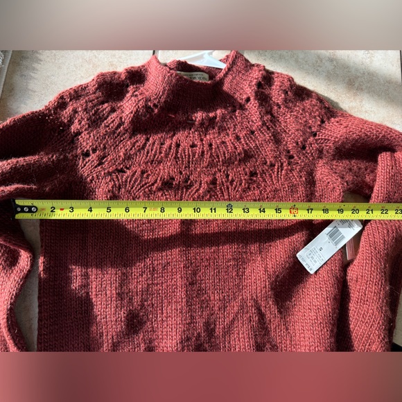 Hand Knit Wool Blend Sweater - Picture 5 of 5